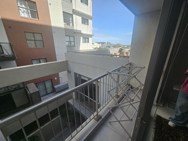 To Let 1 Bedroom Property for Rent in Observatory Western Cape